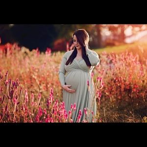 Maternity photo shoot dress